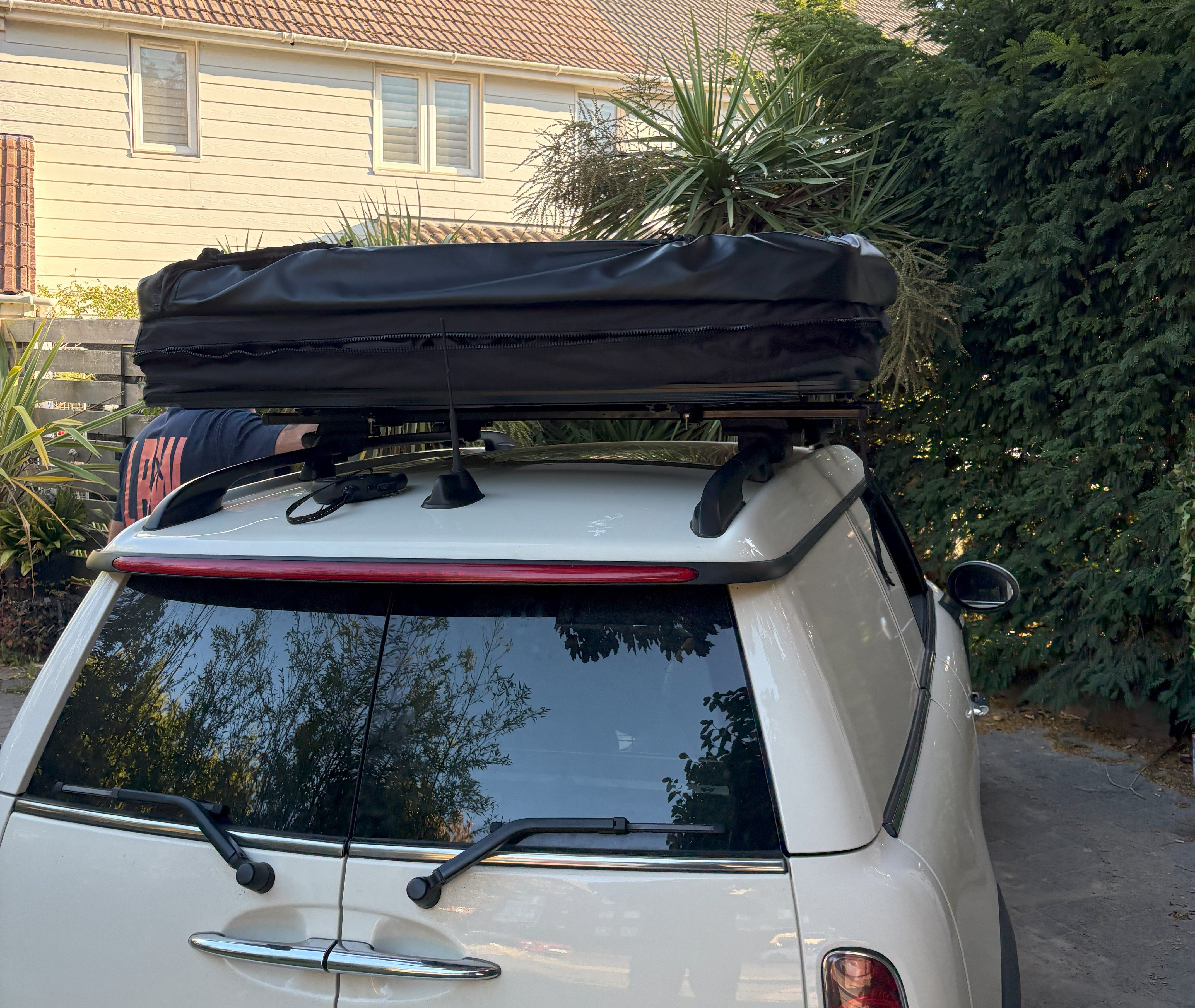 AT93 Soft Shell Roof Tent