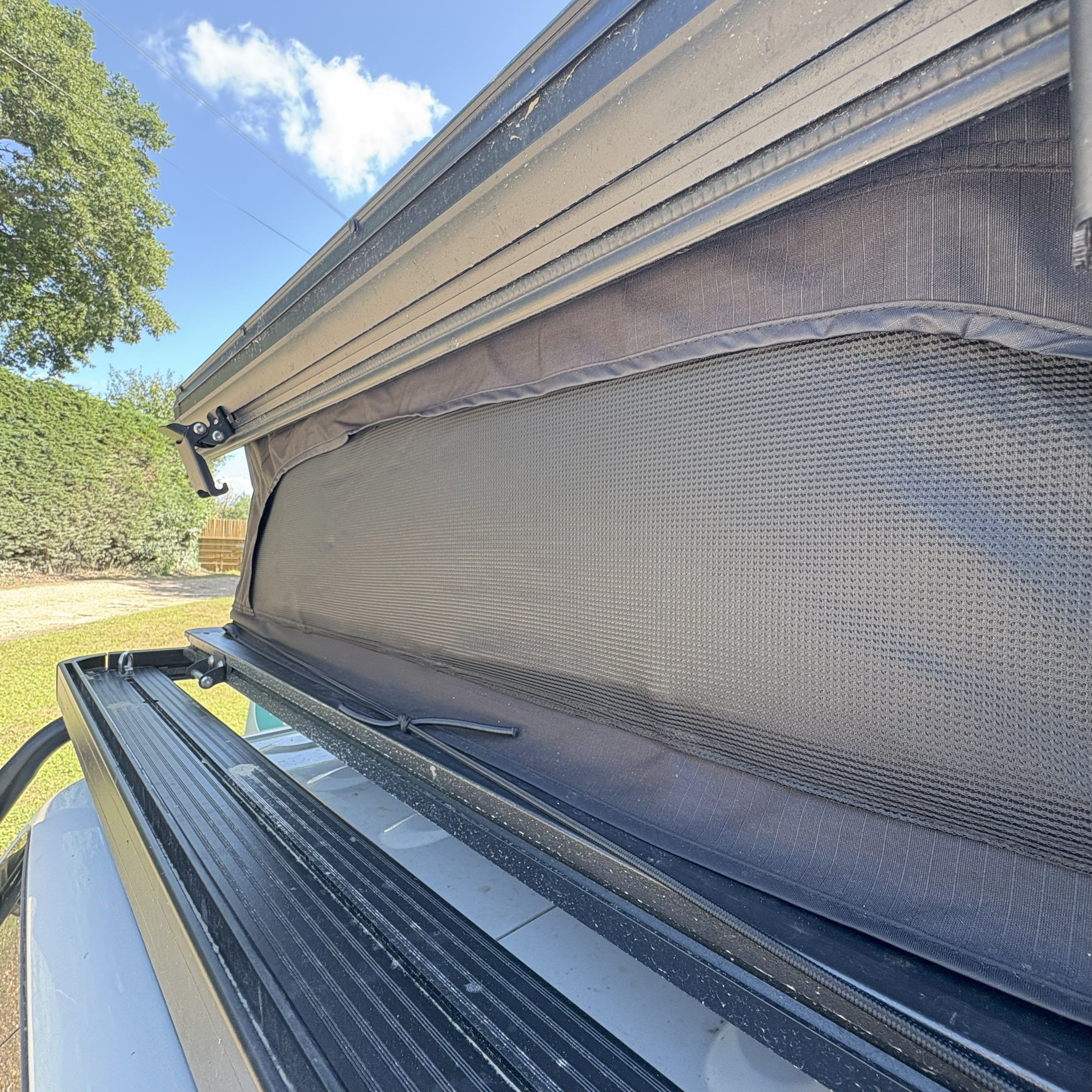 145cm AT101 Hard Shell Roof Tent